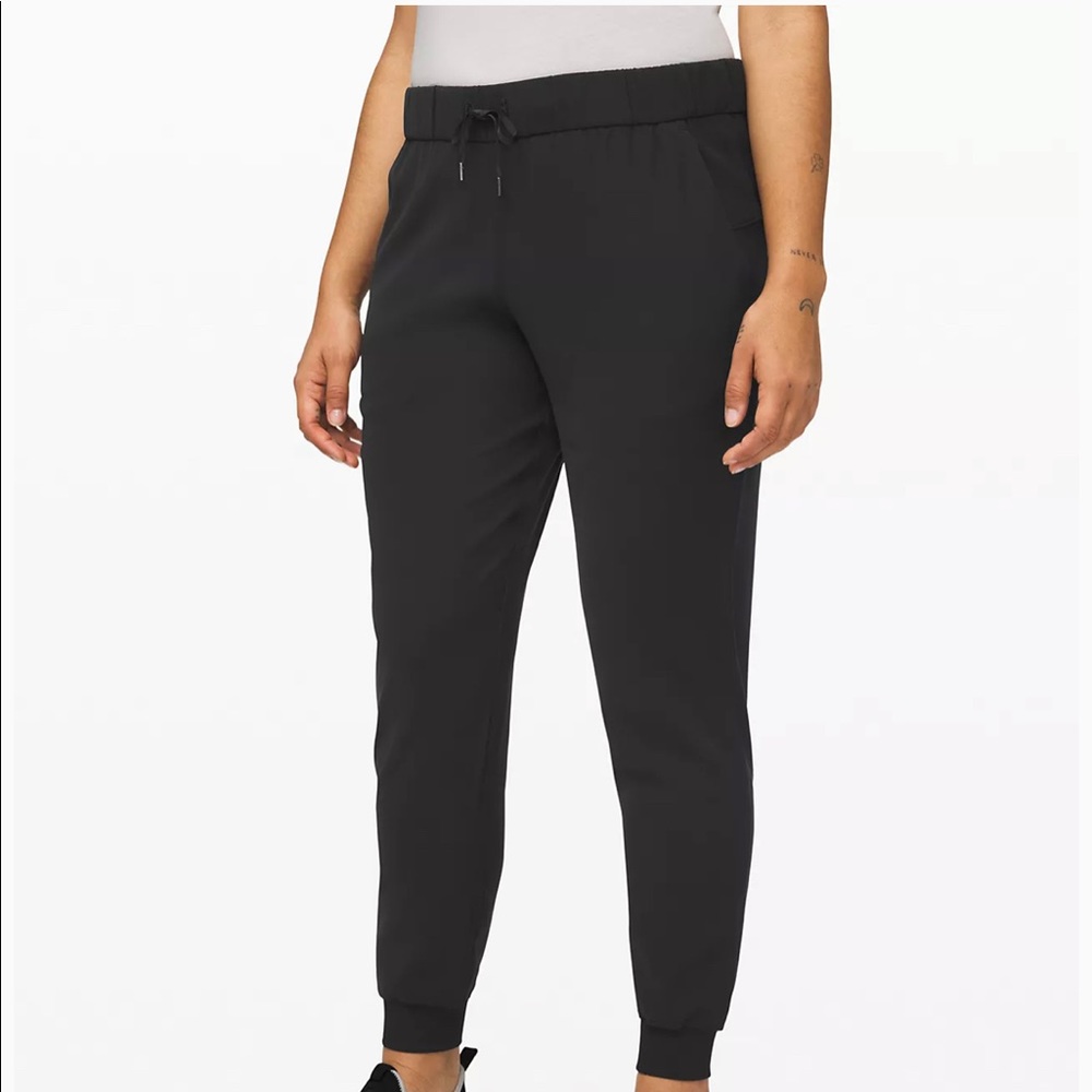 Lululemon On the Fly Joggers 28” - NWT